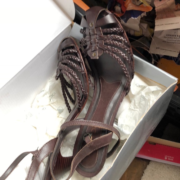 Brown Aldo Shoes - Picture 4 of 5